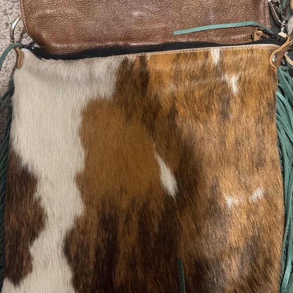 HCC Brown Leather Crossbody Bag with Turquoise Fringe and LV Accent - Picture 6 of 6